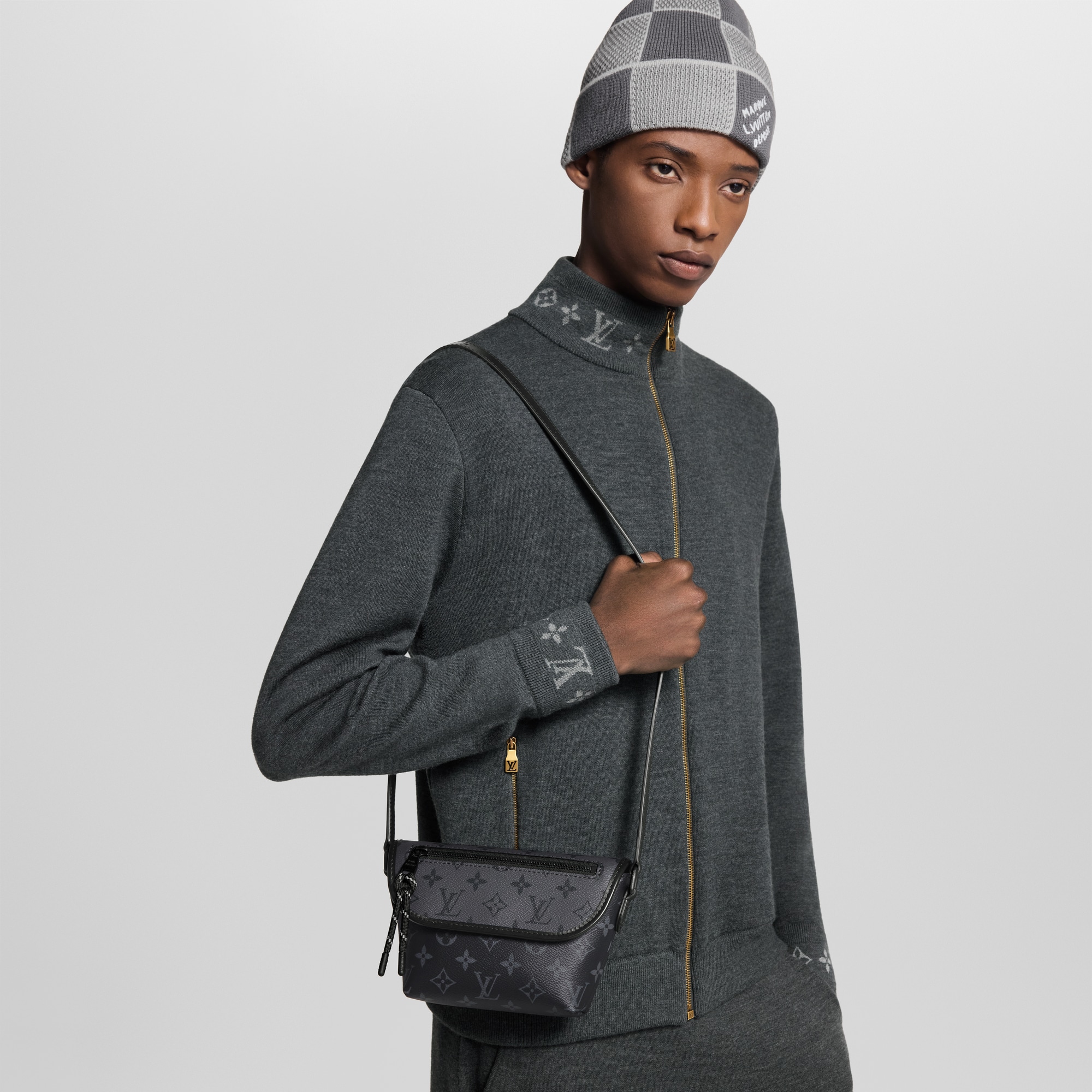 パルス・ウェアラブル ウォレット モノグラム・エクリプス｜ルイ